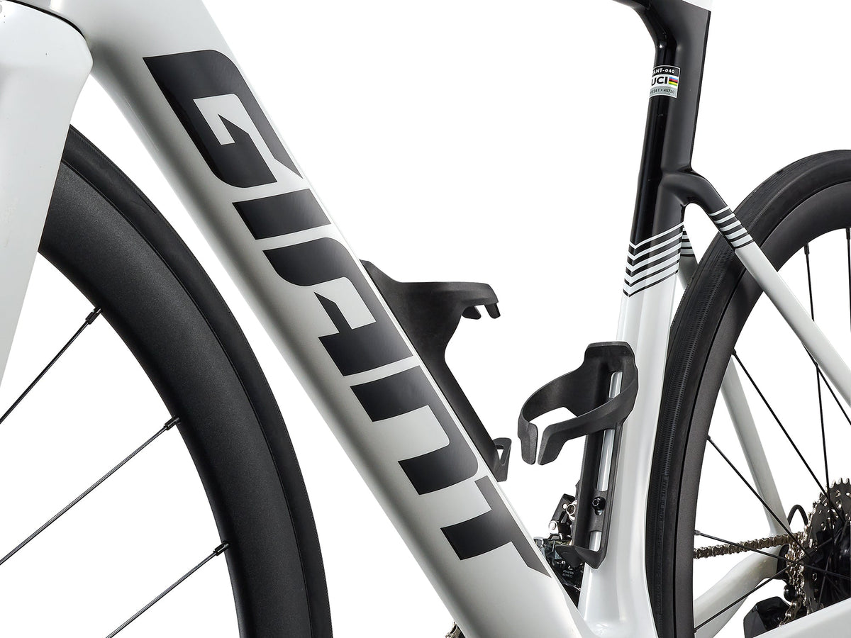Giant 2027 Propel Advanced 2 – Shimano 105