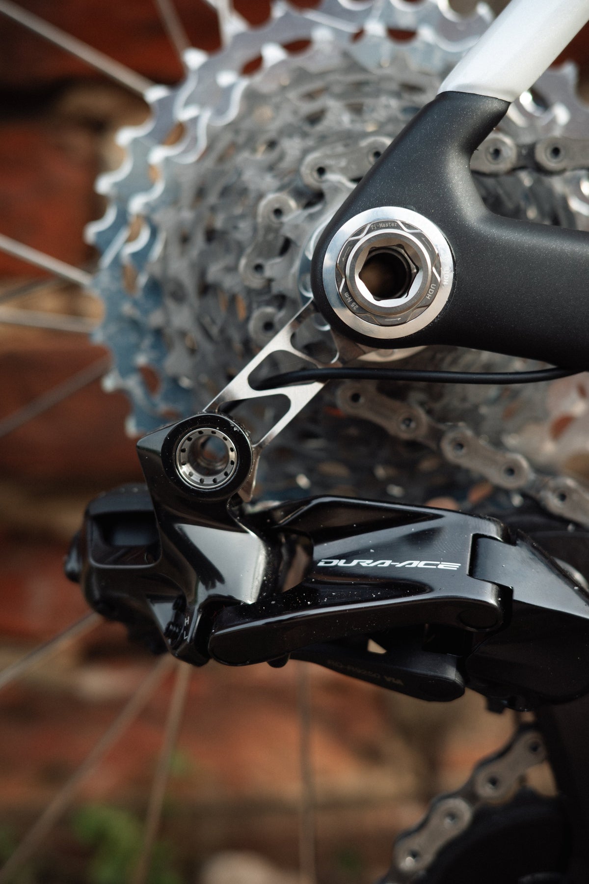 Sixweel Titanium RD Hanger